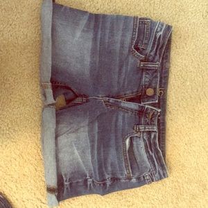 Lauren Conrad size 2 shorts